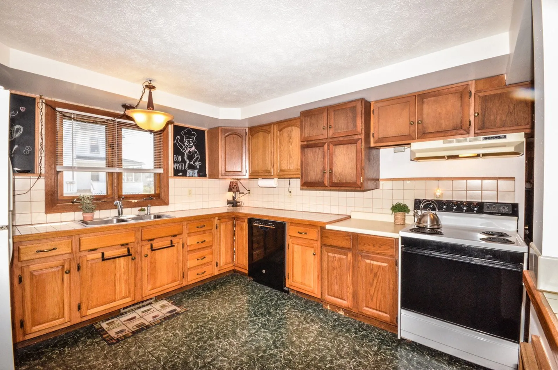 134 Longwood Avenue Manchester NH 03103