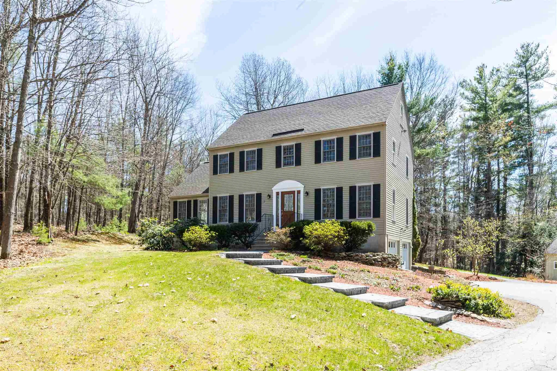 1 Bayberry Lane Derry NH 03038
