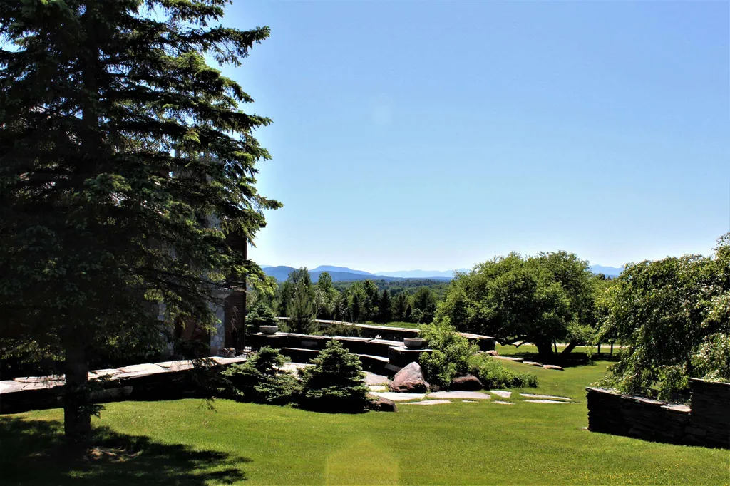 1953 South Albany Road Craftsbury VT 05602
