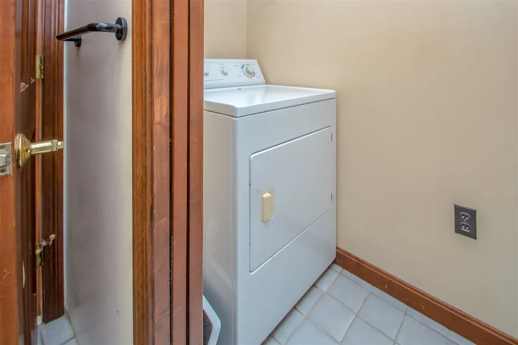 2406 Green Hill Road Chatham NH 03813