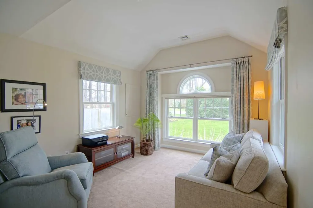 24 Vanderpool Drive Hampton NH 03842