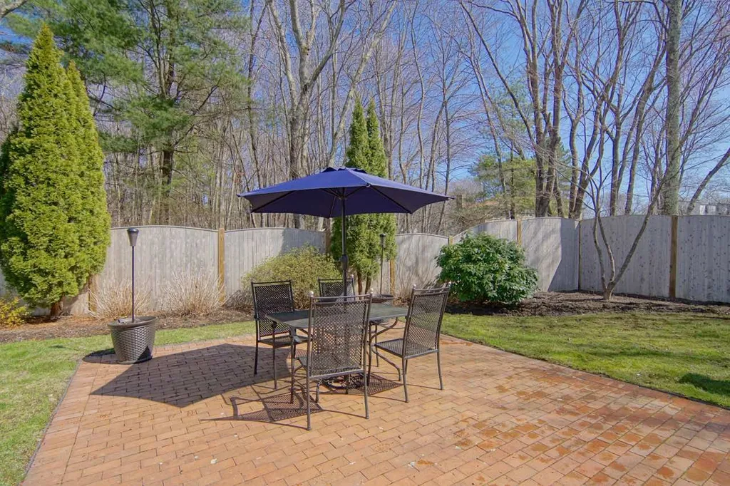 24 Vanderpool Drive Hampton NH 03842