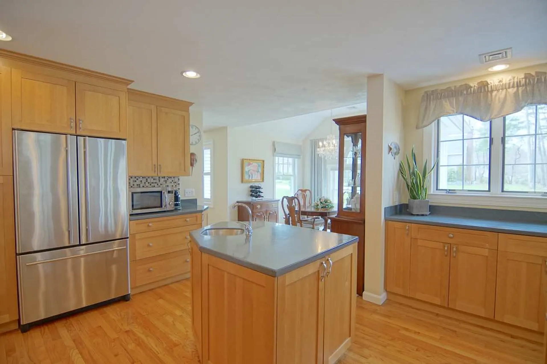 24 Vanderpool Drive Hampton NH 03842