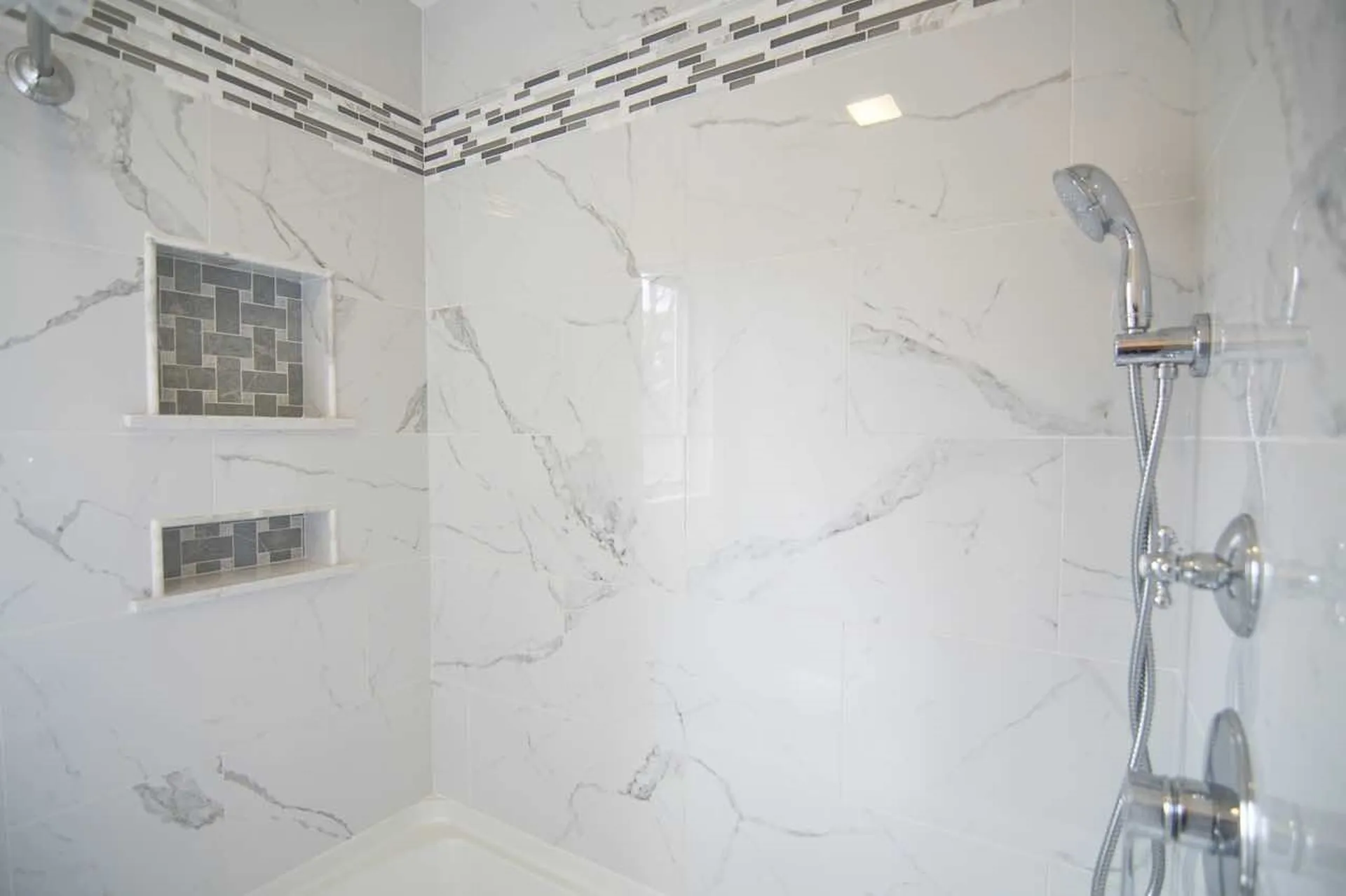 24 Vanderpool Drive Hampton NH 03842