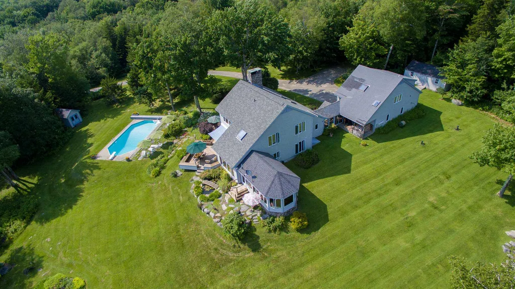 151 Mill Lane Stowe, VT Real Estate MLS 4803967