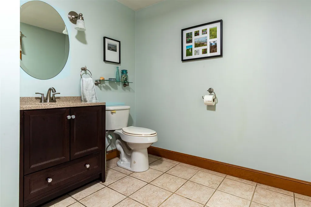 2 Washington Way Kingston NH 03848