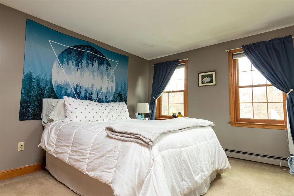 2 Washington Way Kingston NH 03848