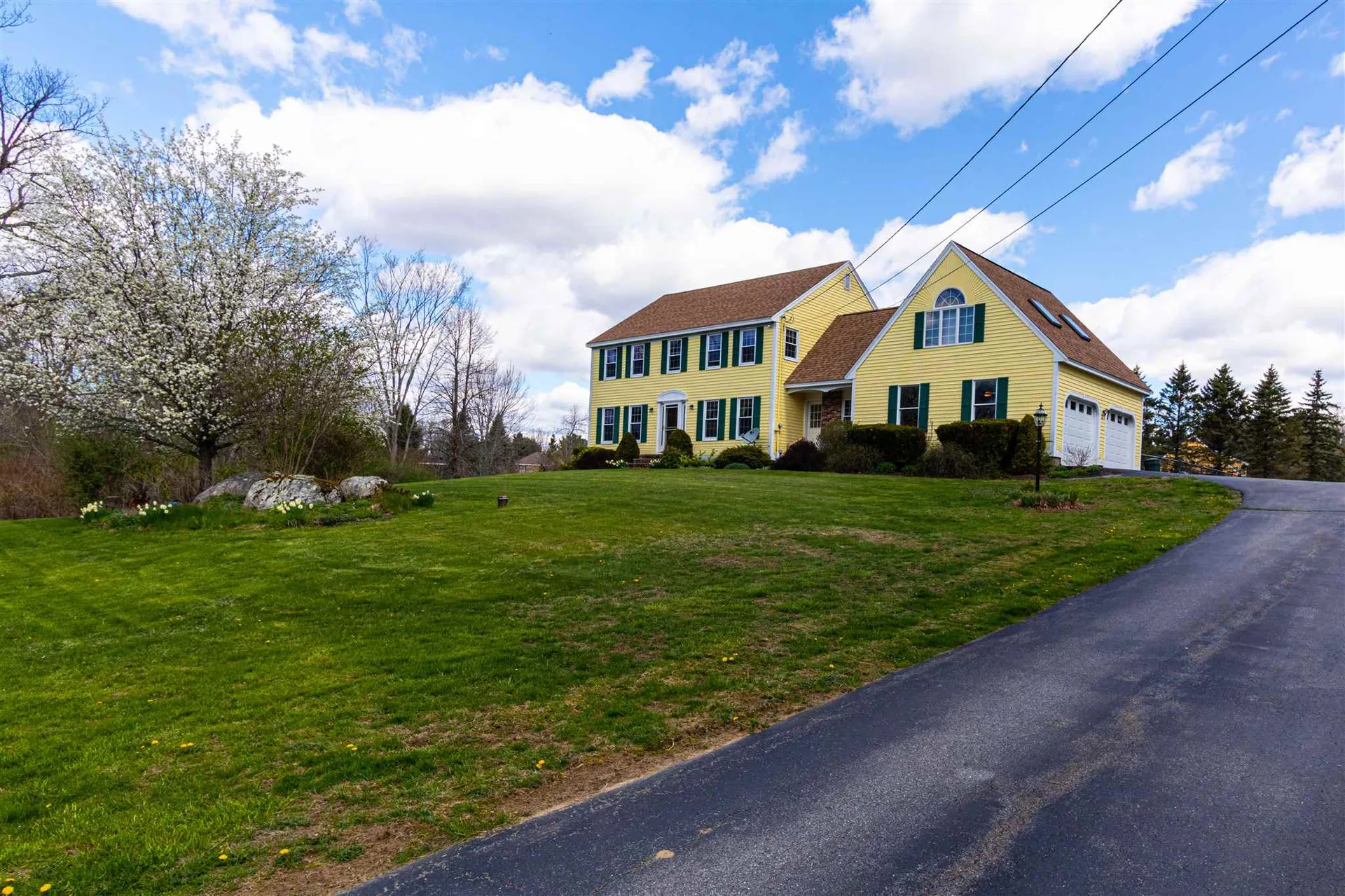 2 Washington Way Kingston NH 03848