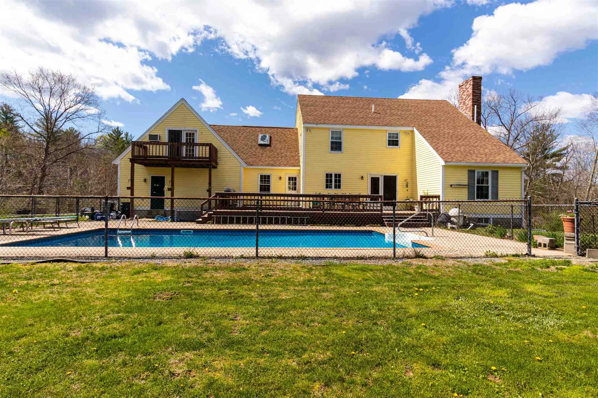 2 Washington Way Kingston NH 03848