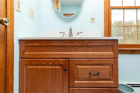 2 Washington Way Kingston NH 03848