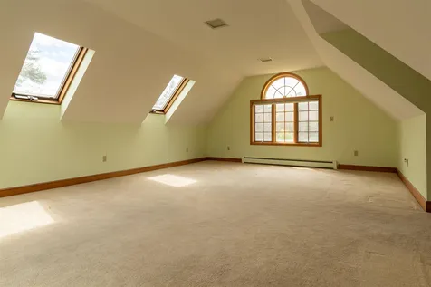 2 Washington Way Kingston NH 03848