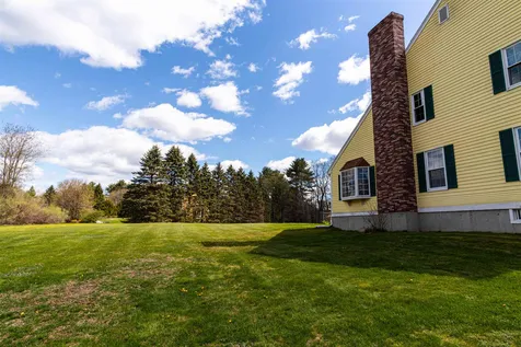 2 Washington Way Kingston NH 03848