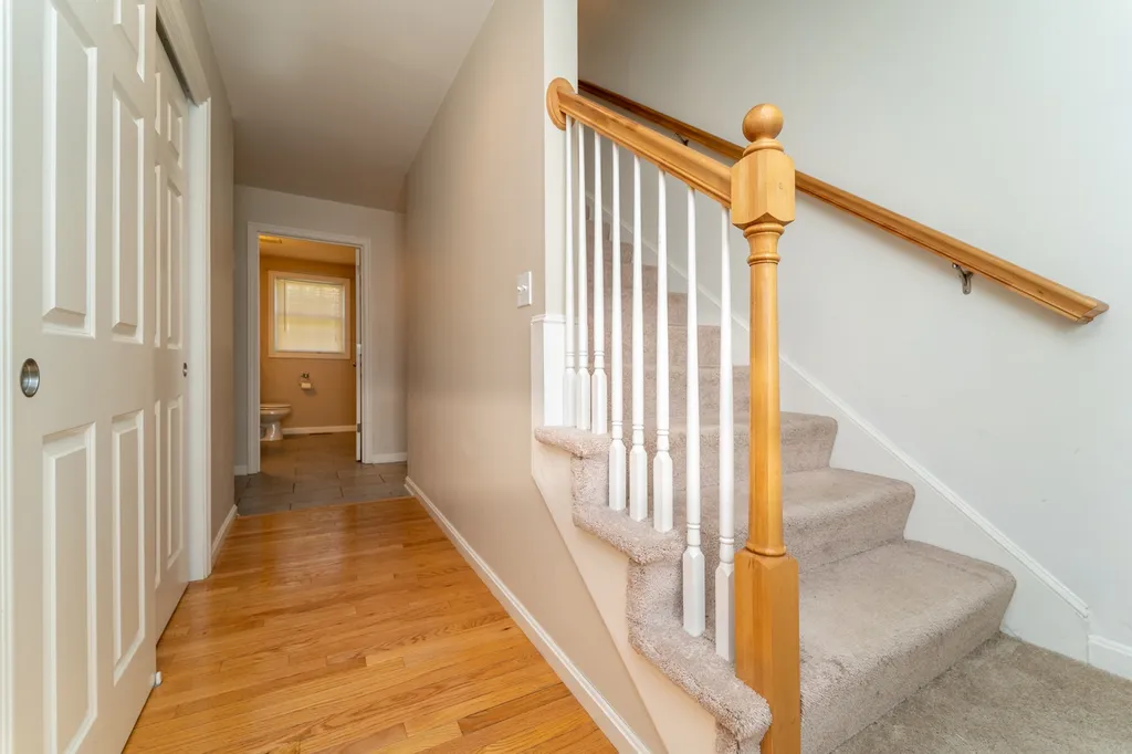 61 Hawthorne Circle Somersworth NH 03878