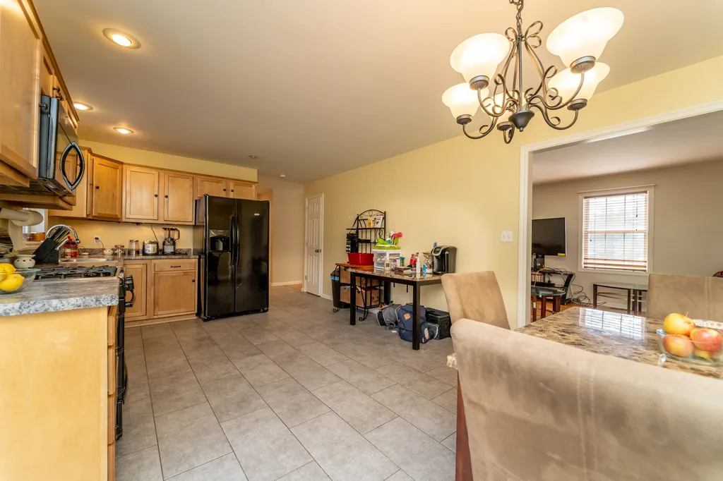 61 Hawthorne Circle Somersworth NH 03878