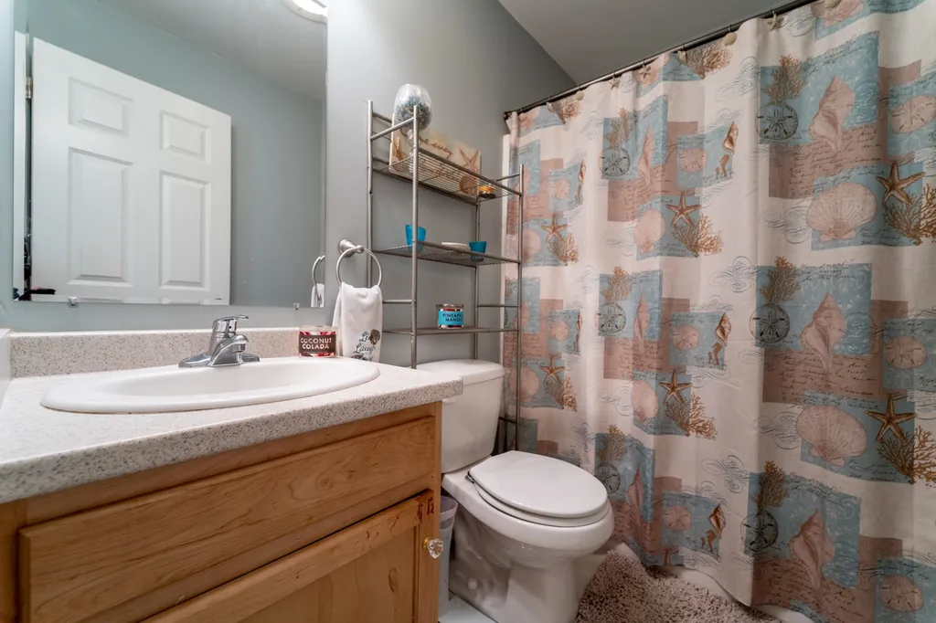 61 Hawthorne Circle Somersworth NH 03878