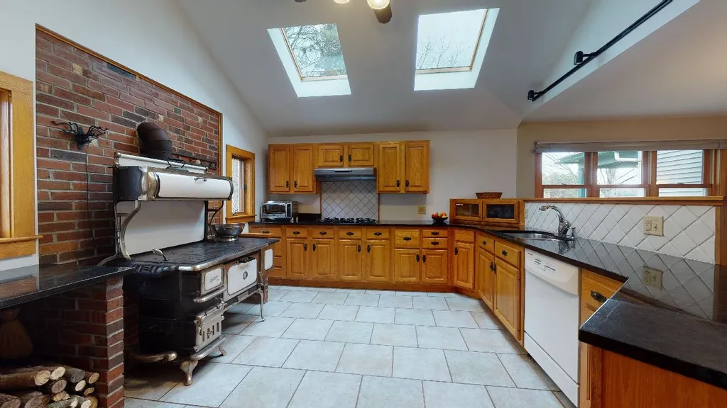 840 Stoney Hill Road Bristol VT 05443