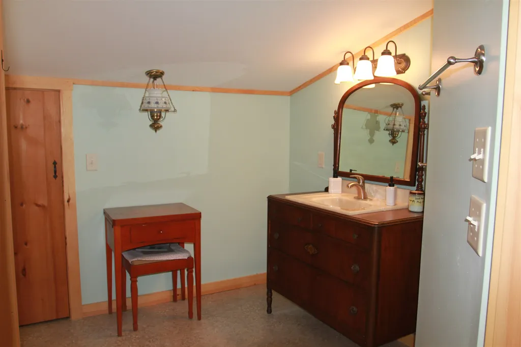 27 Deer Hill Road Springfield NH 03284