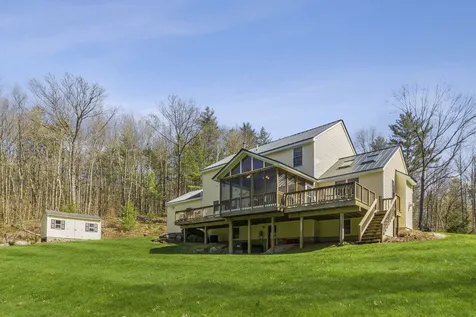 15 Hampshire Hills Drive Bow NH 03304