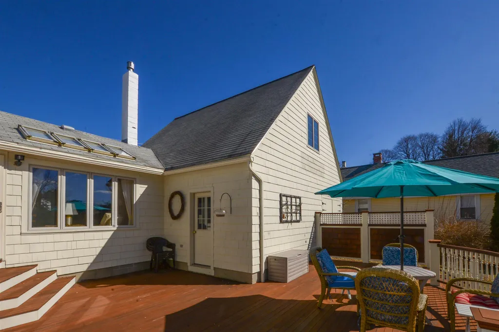 191 High Street Hampton NH 03842