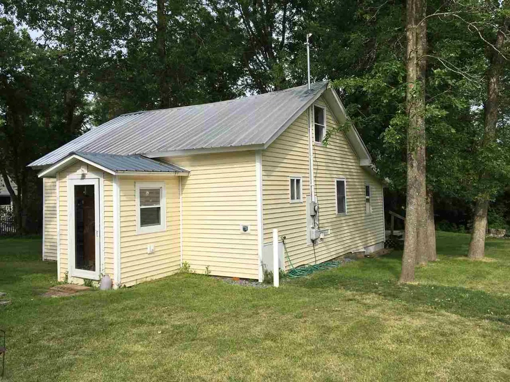 504 Little Chicago Road Ferrisburgh VT 05456