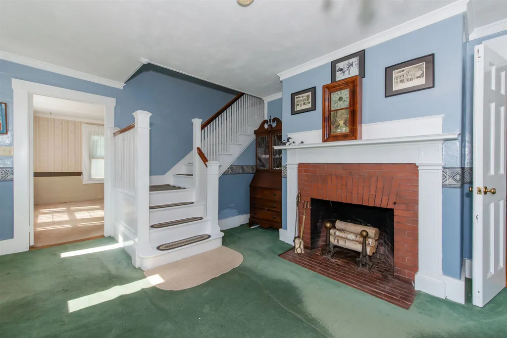 195 N Main Street Rochester NH 03867