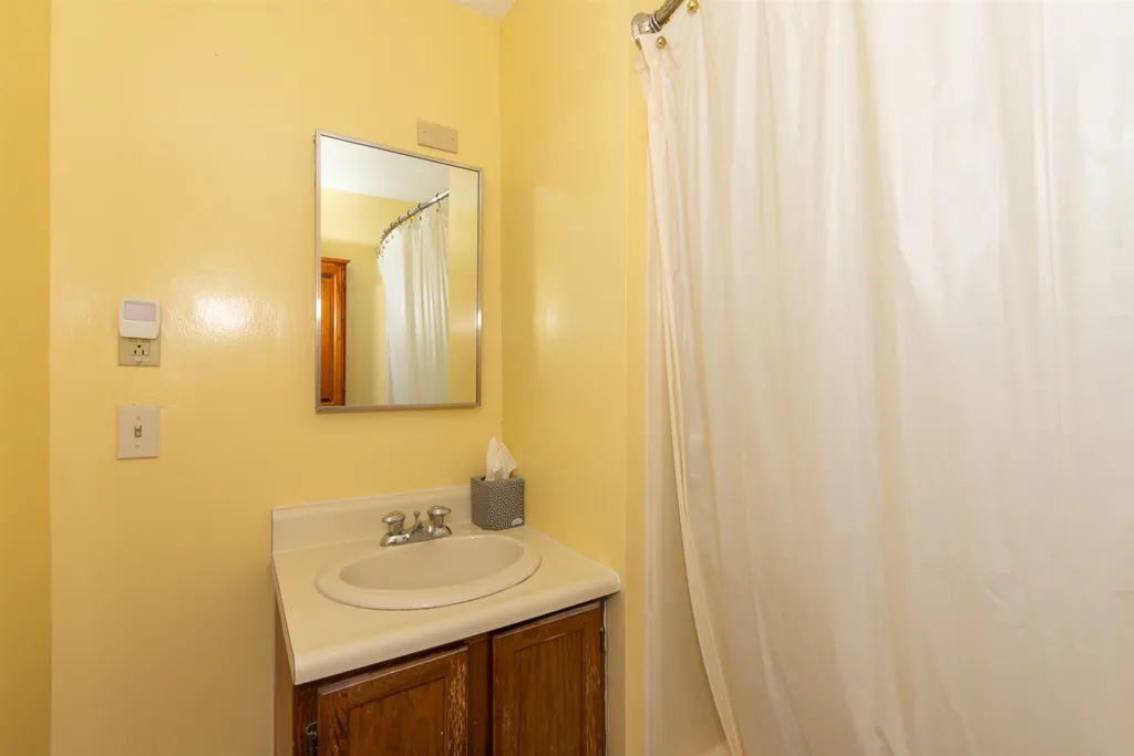 195 N Main Street Rochester NH 03867