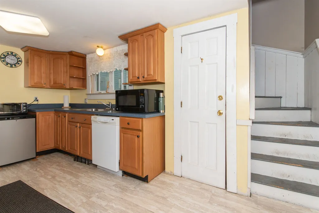 195 N Main Street Rochester NH 03867