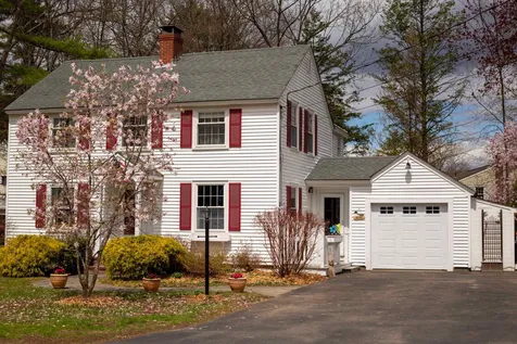 21 Shore Drive Laconia NH 03246