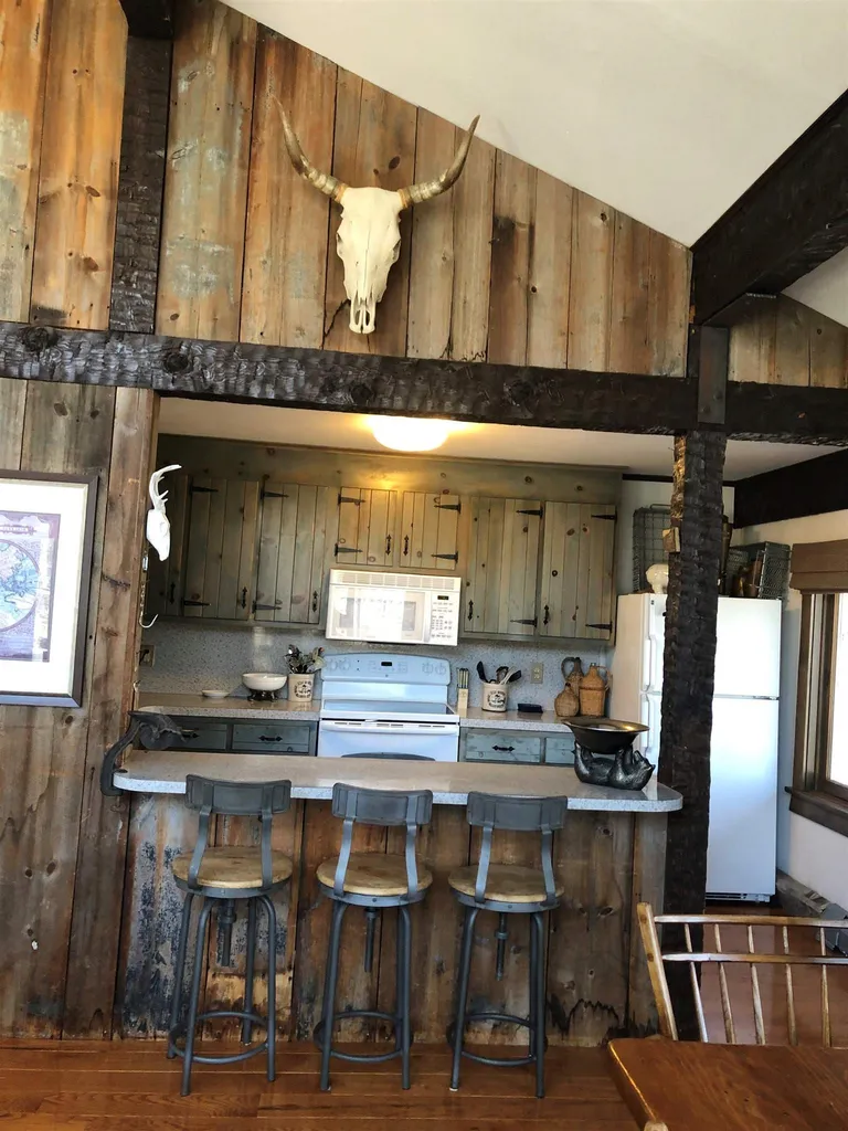 4 Windtree Road Winhall VT 05340