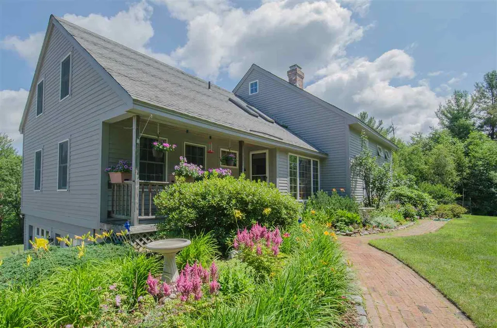 674 Murray Hill Road Hill NH 03243
