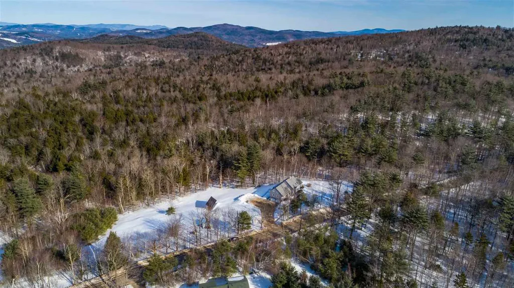 674 Murray Hill Road Hill NH 03243