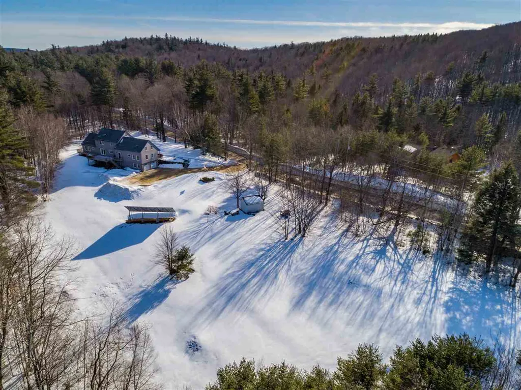 674 Murray Hill Road Hill NH 03243