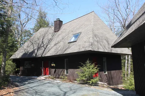 49 Water Lot Road Sunapee NH 03782