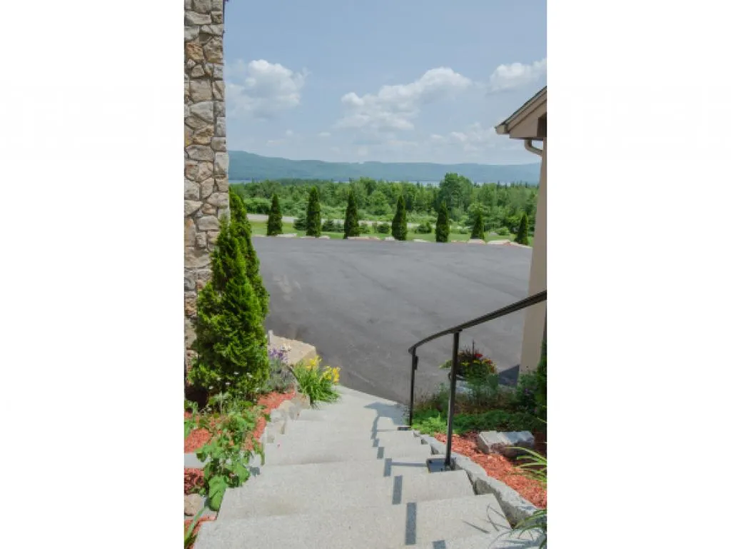 47 Panorama Lane Hebron NH 03241