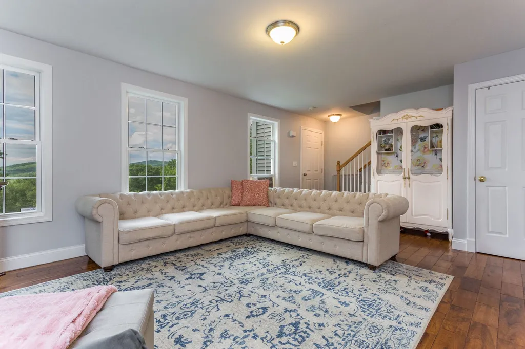 204 Mount Delight Road Deerfield NH 03037