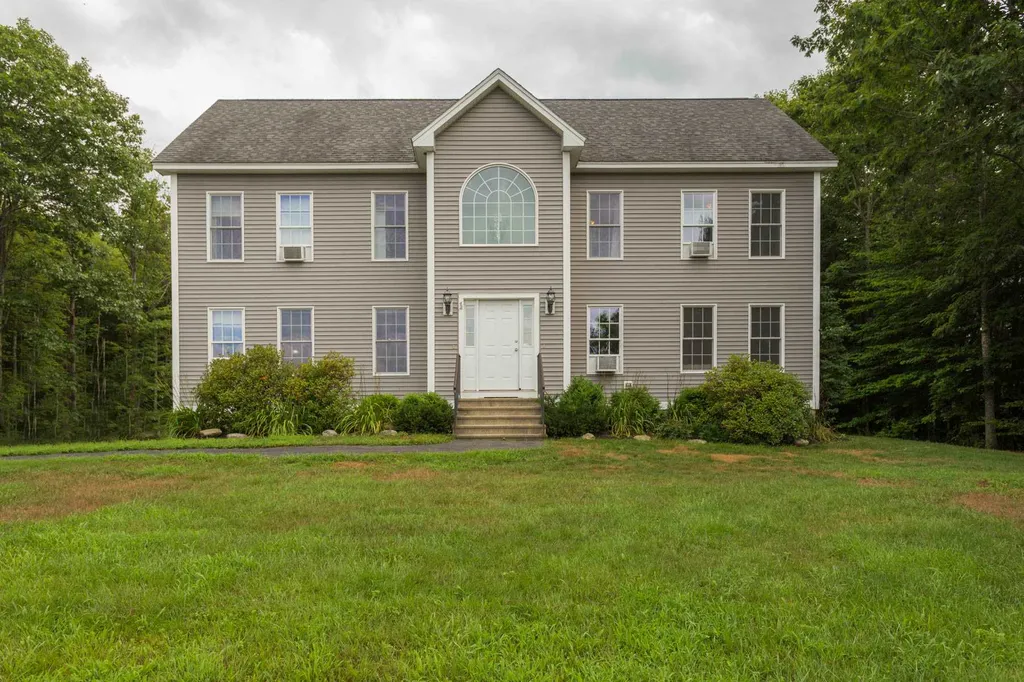 204 Mount Delight Road Deerfield NH 03037
