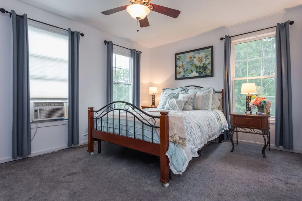 204 Mount Delight Road Deerfield NH 03037