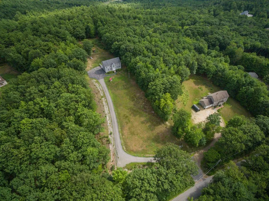 204 Mount Delight Road Deerfield NH 03037