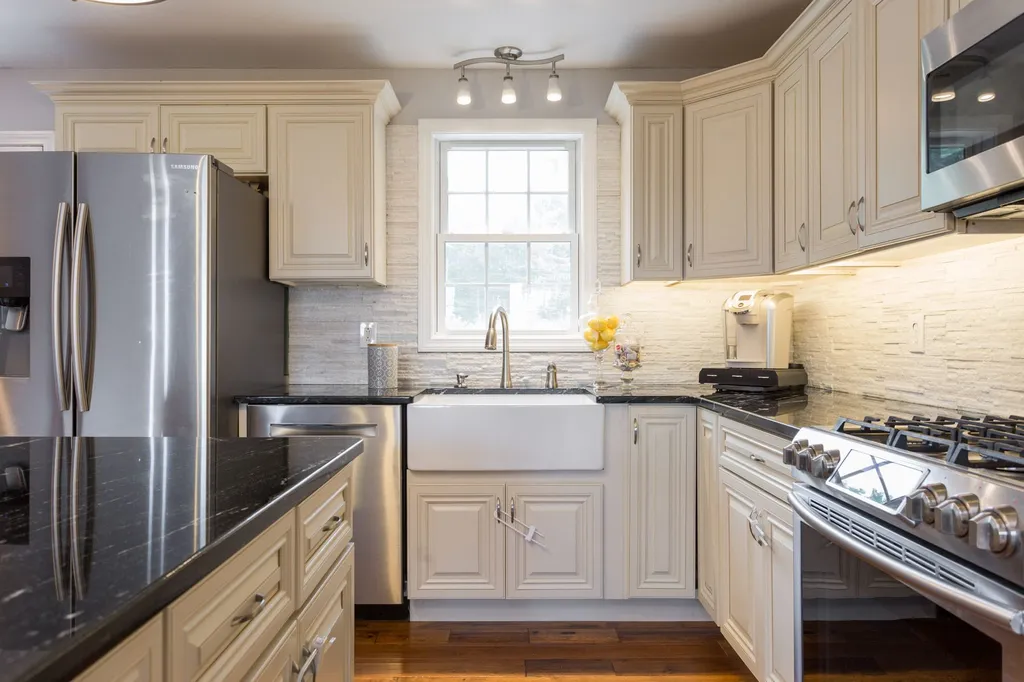 204 Mount Delight Road Deerfield NH 03037