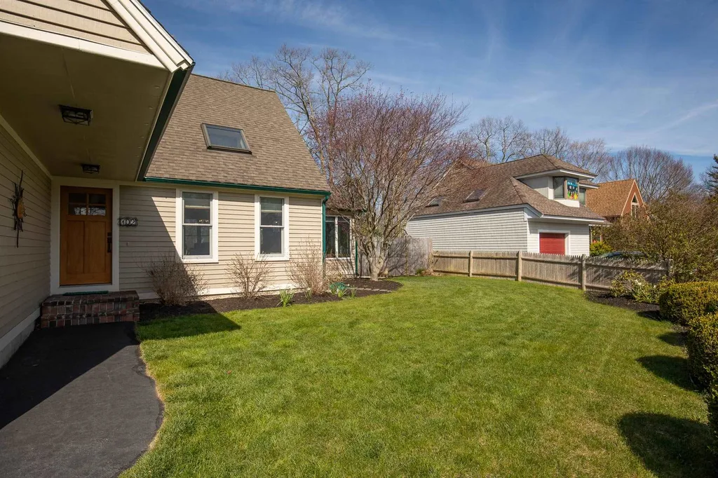 102 Esker Road Hampton NH 03842