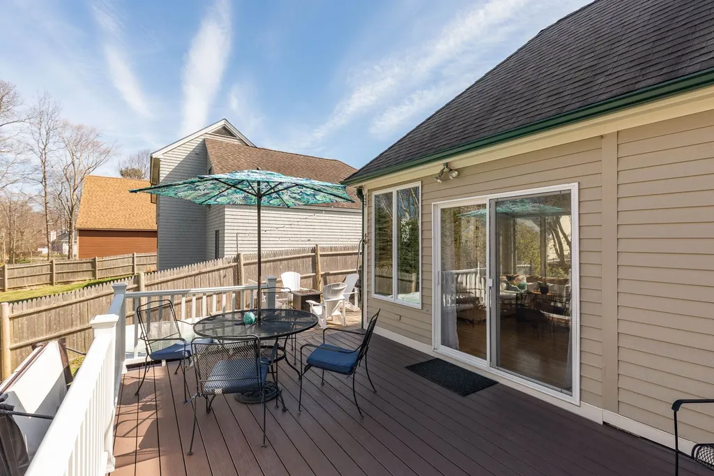 102 Esker Road Hampton NH 03842