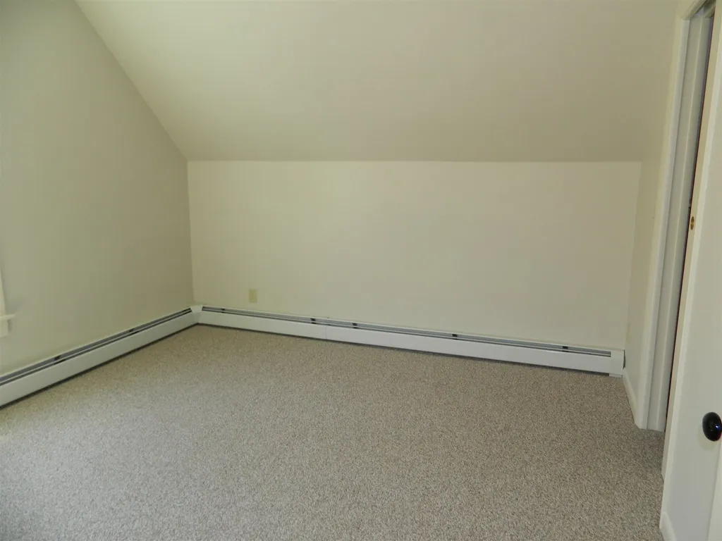 22 Oak Street Franklin NH 03235
