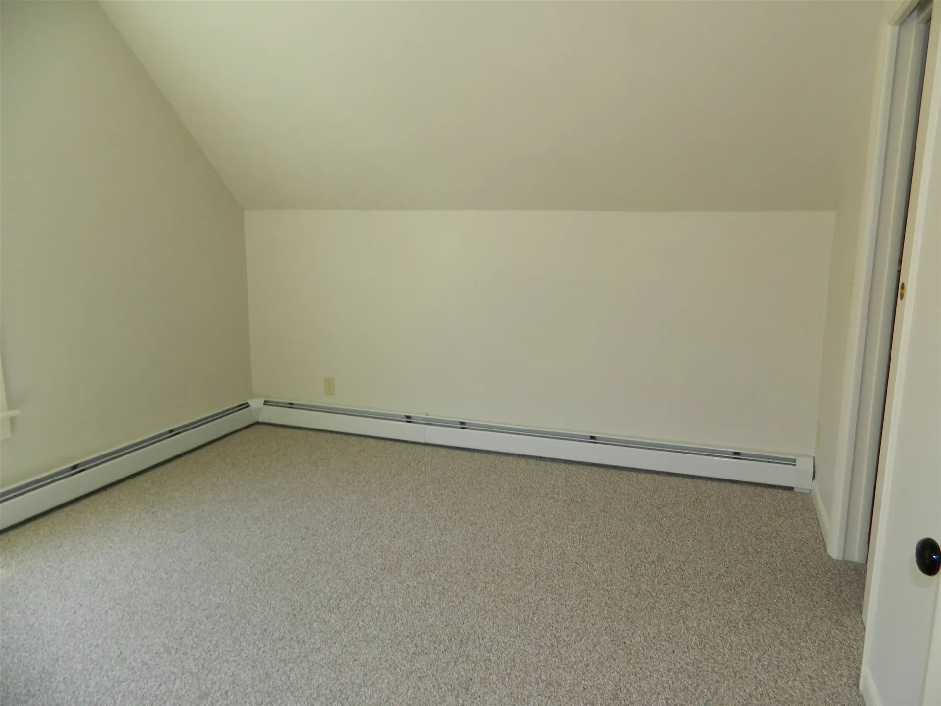 22 Oak Street Franklin NH 03235