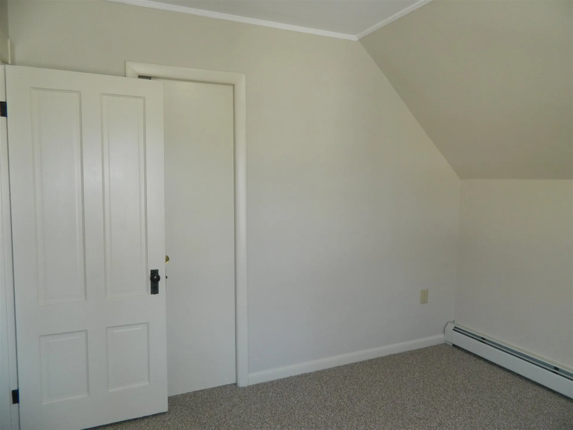 22 Oak Street Franklin NH 03235