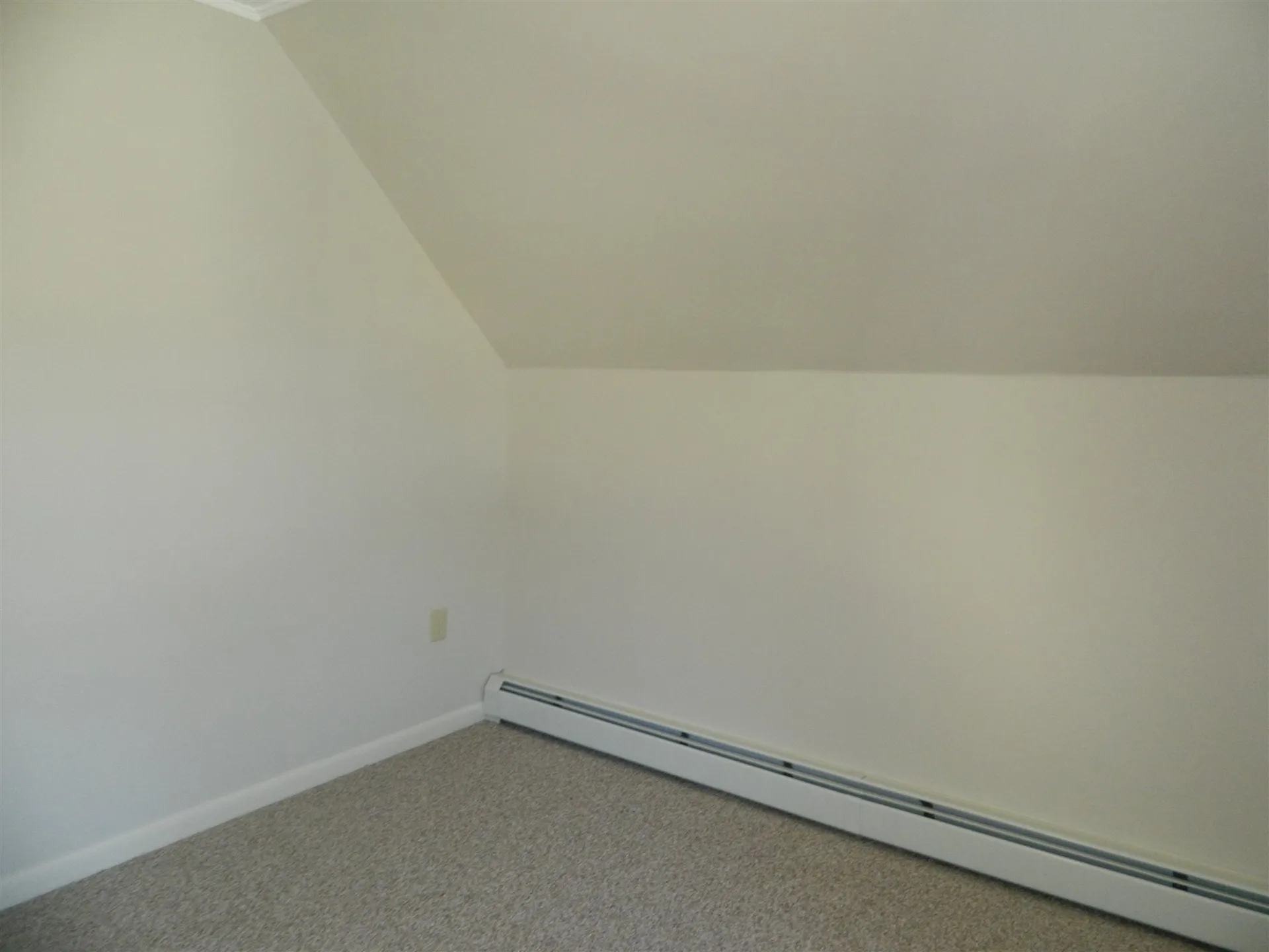 22 Oak Street Franklin NH 03235