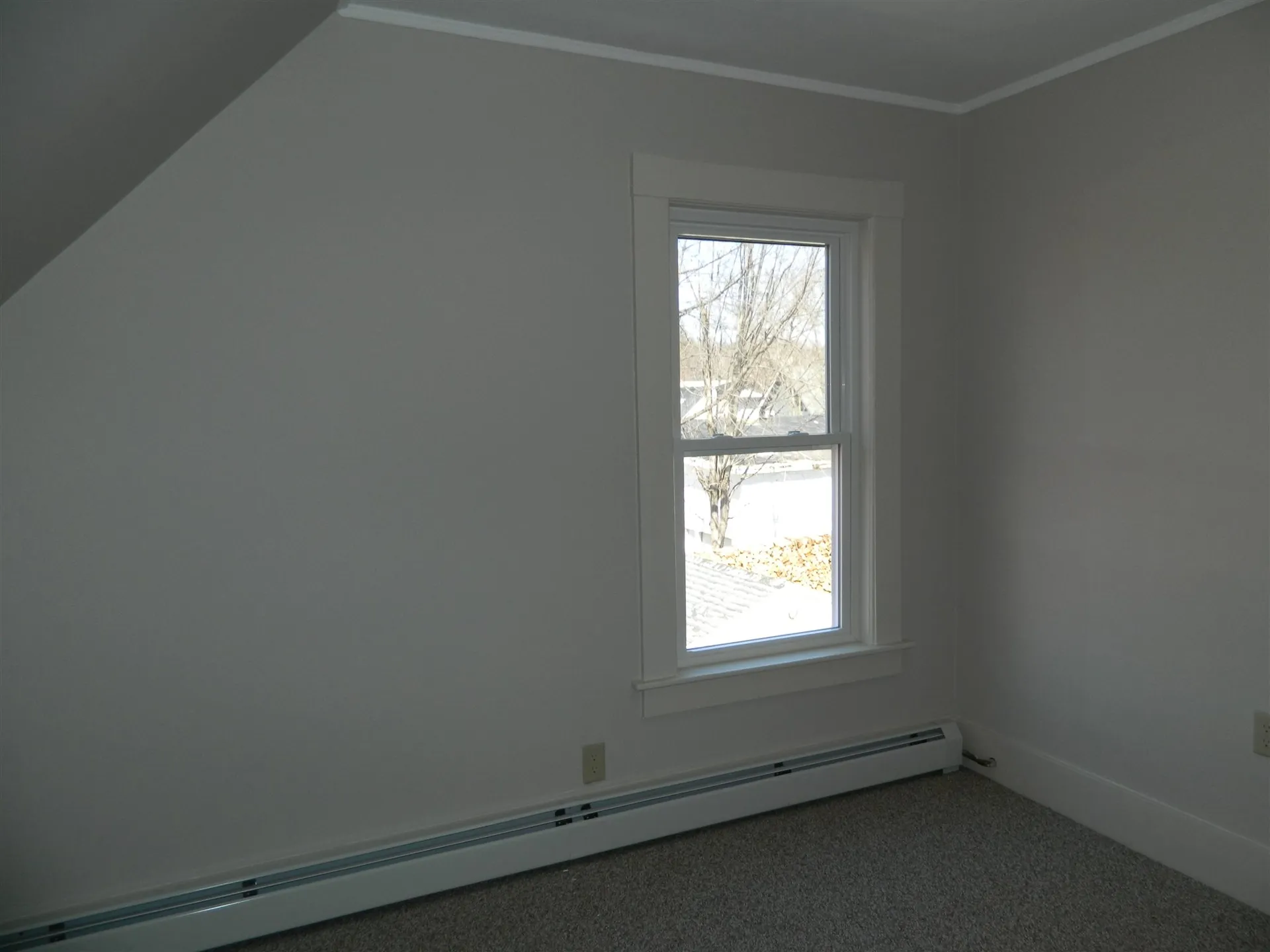 22 Oak Street Franklin NH 03235