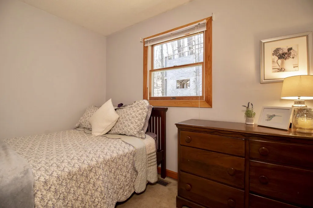 102 Orchard Lane Richmond VT 05477