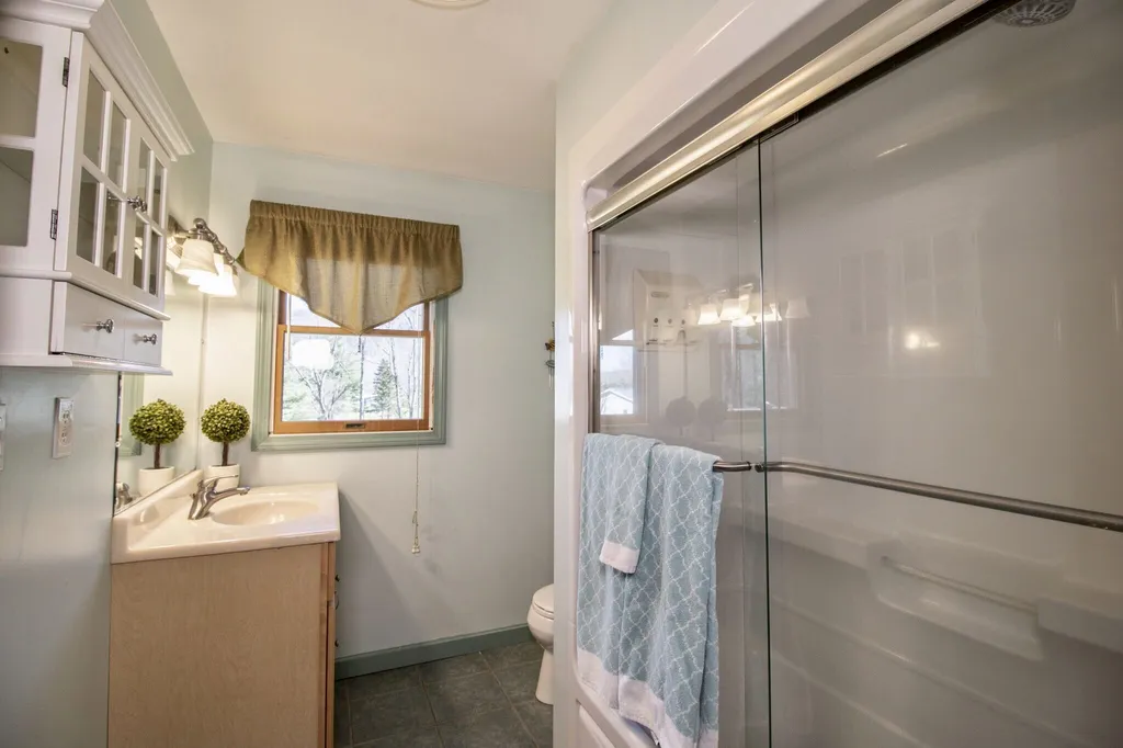 102 Orchard Lane Richmond VT 05477