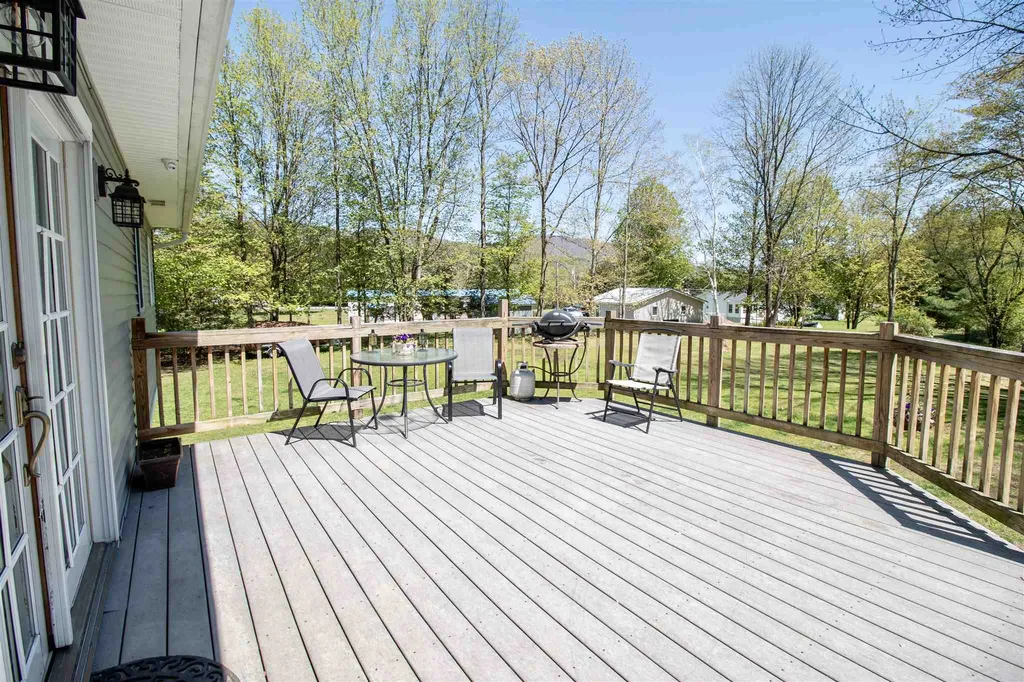 102 Orchard Lane Richmond VT 05477