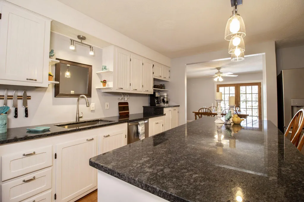 102 Orchard Lane Richmond VT 05477